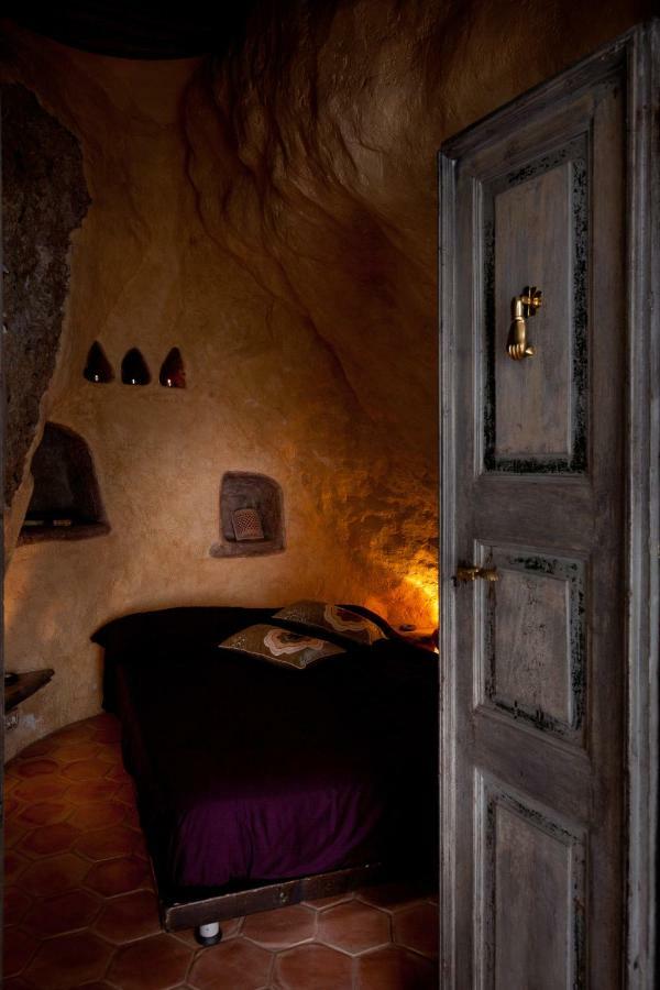 Soqquadro Art&Relax - Spotorno Apartment Exterior photo